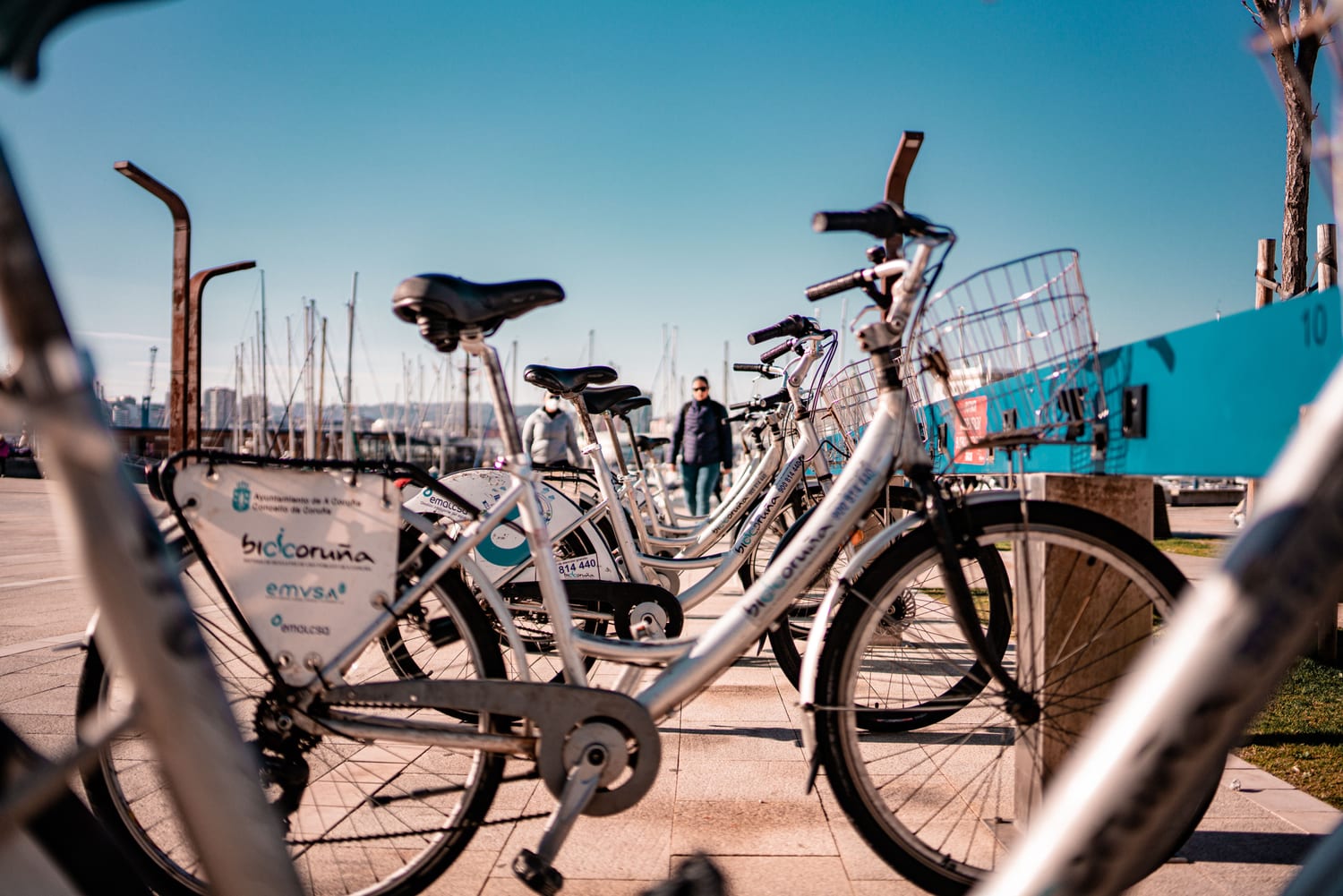 Bicicletas de alquiler junto al mar en España